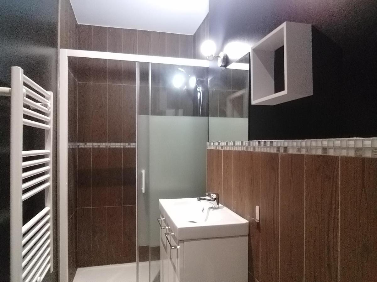 Les Volets Bleus - Refaits à neuf, deux appartements et un studio, Jardin Bourges Extérieur photo