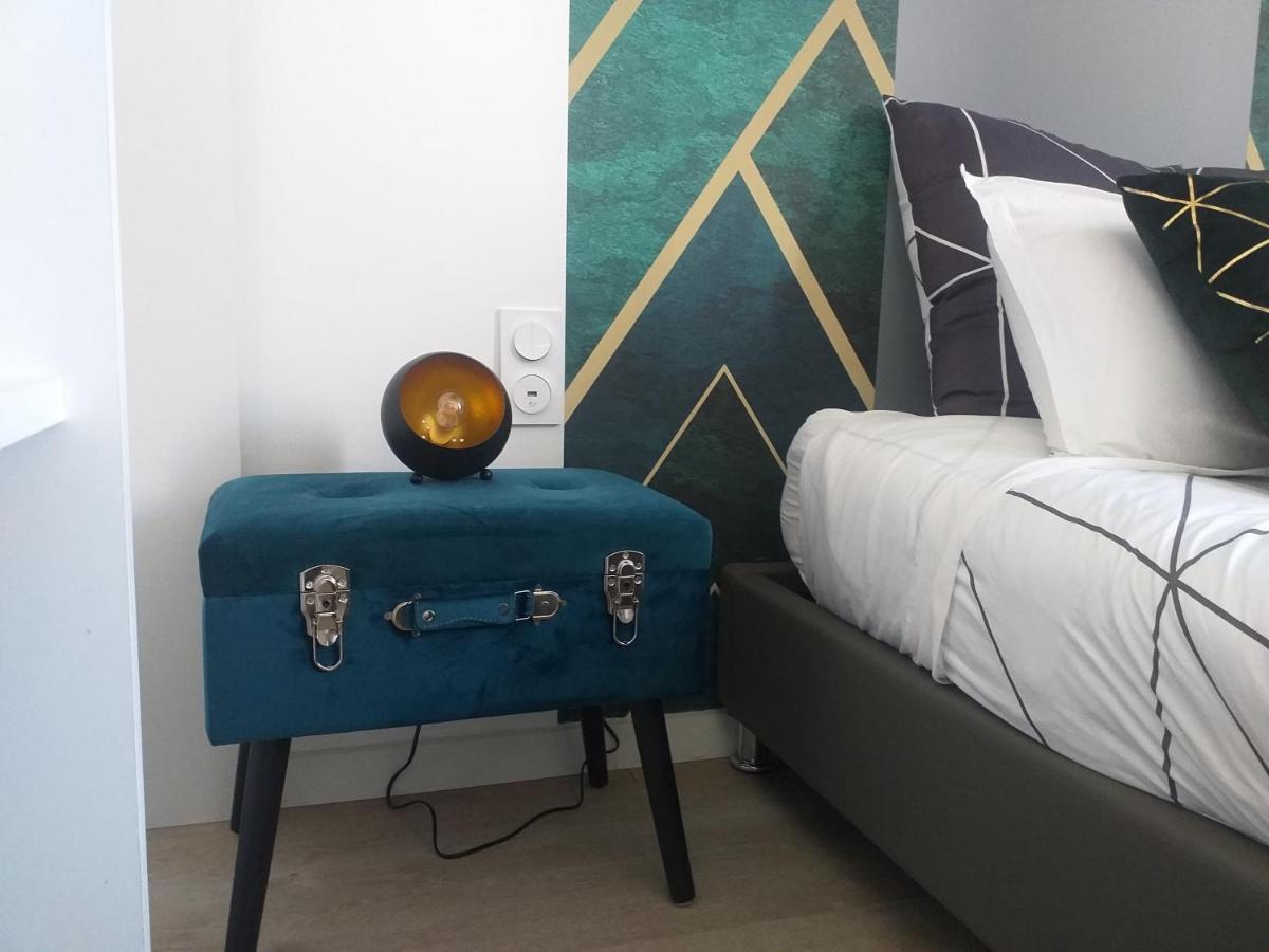 Les Volets Bleus - Refaits à neuf, deux appartements et un studio, Jardin Bourges Extérieur photo
