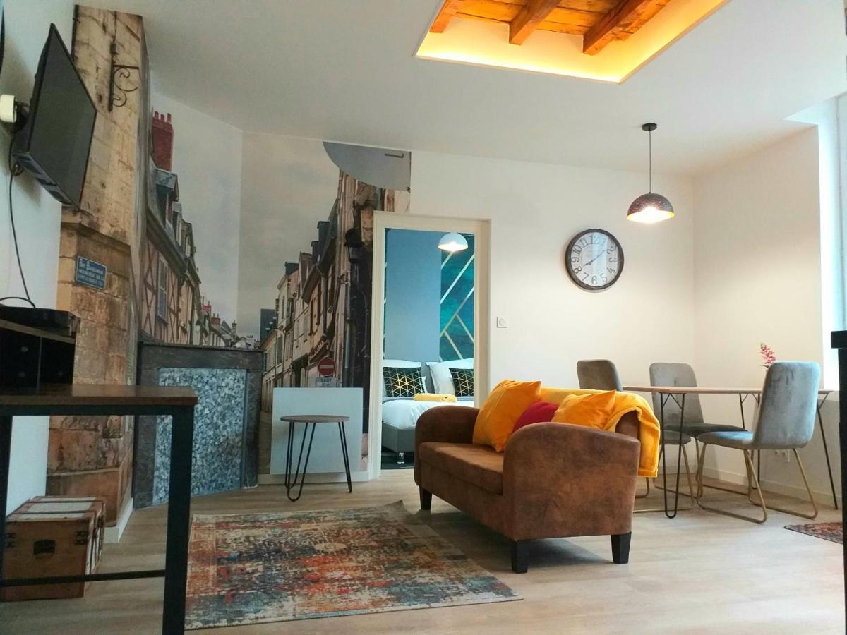 Les Volets Bleus - Refaits à neuf, deux appartements et un studio, Jardin Bourges Extérieur photo