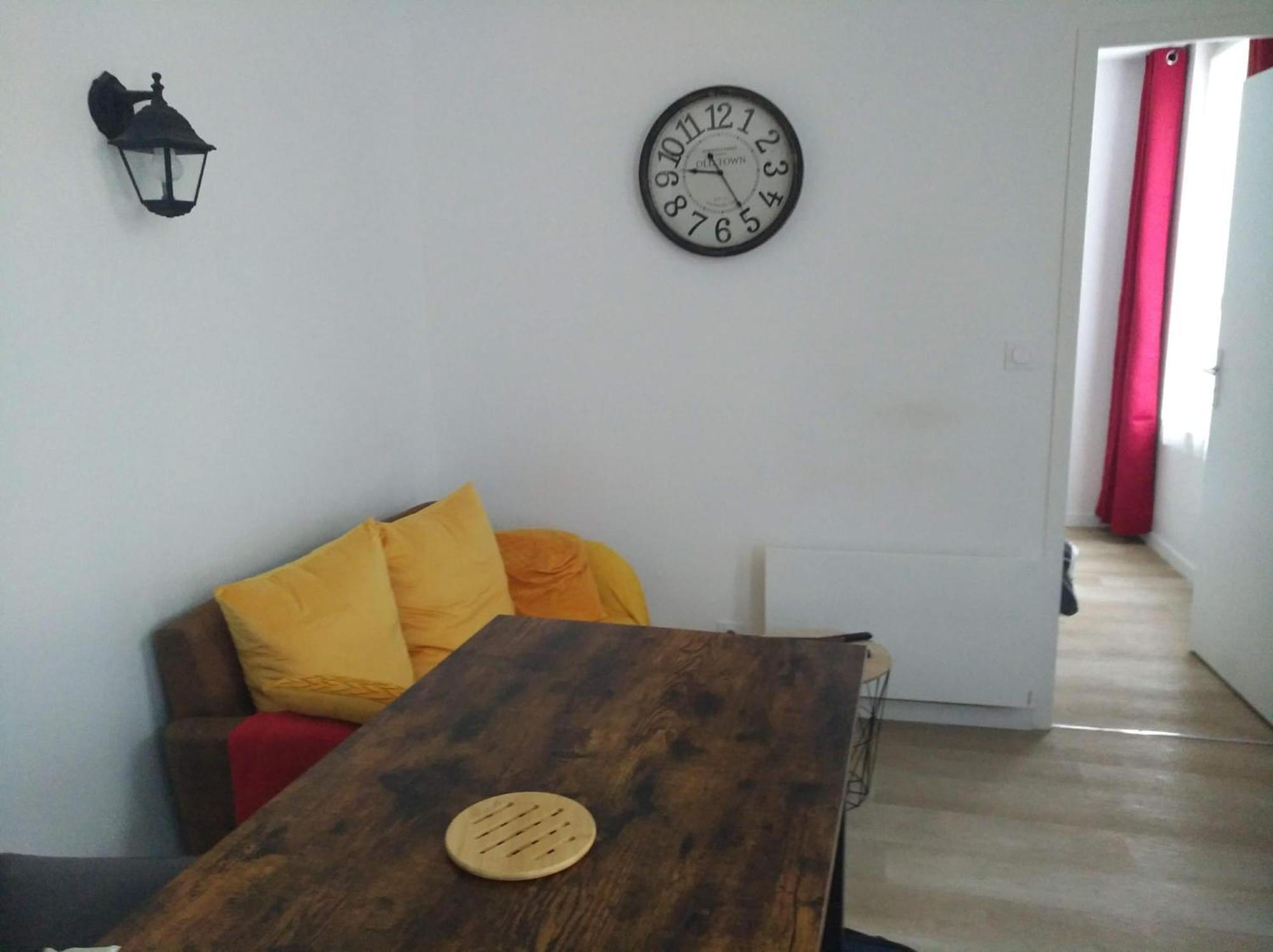 Les Volets Bleus - Refaits à neuf, deux appartements et un studio, Jardin Bourges Extérieur photo